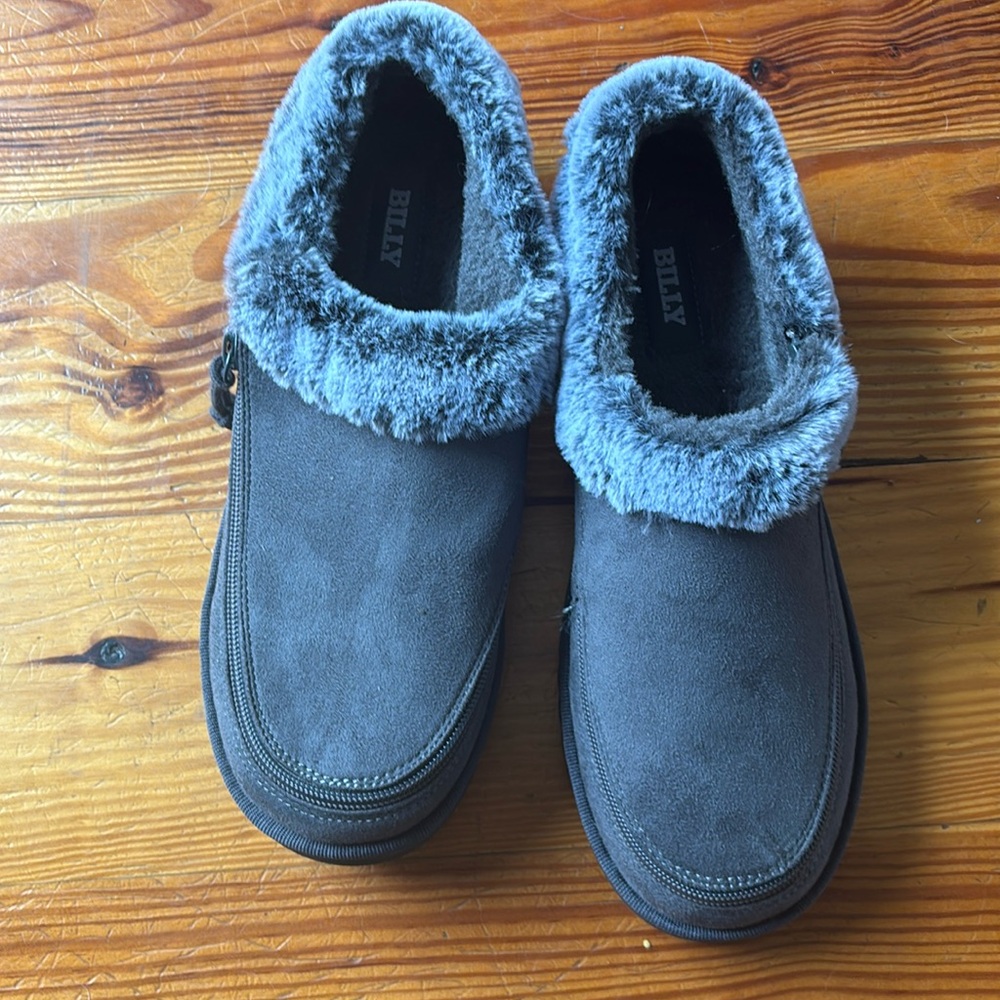 Billy shoes with fur. Can be worn as shoes or slippers